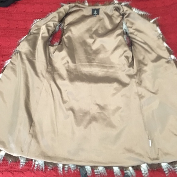 Long faux fur vest - Picture 6 of 6